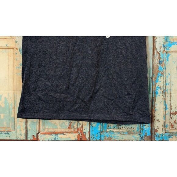 Gildan Womens Size Medium Black Heather Crew Neck Short Sleeve Graphic T-Shirt - Picture 2 of 8